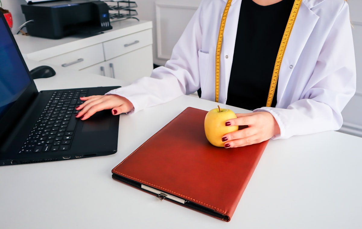 Personalized nutrition consultation with dietitian